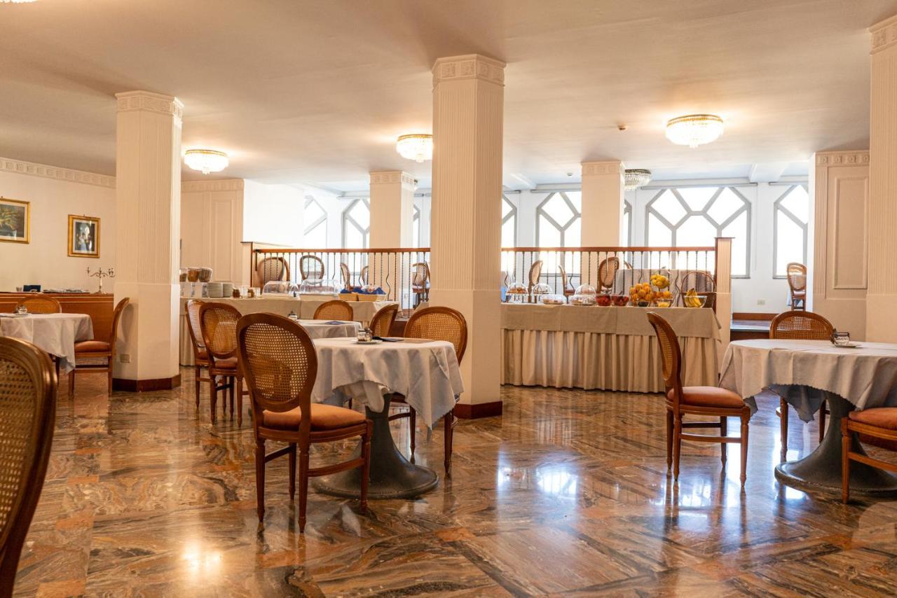 Miramonti Hotel Saint Vincent Buitenkant foto