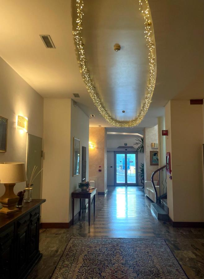 Miramonti Hotel Saint Vincent Buitenkant foto